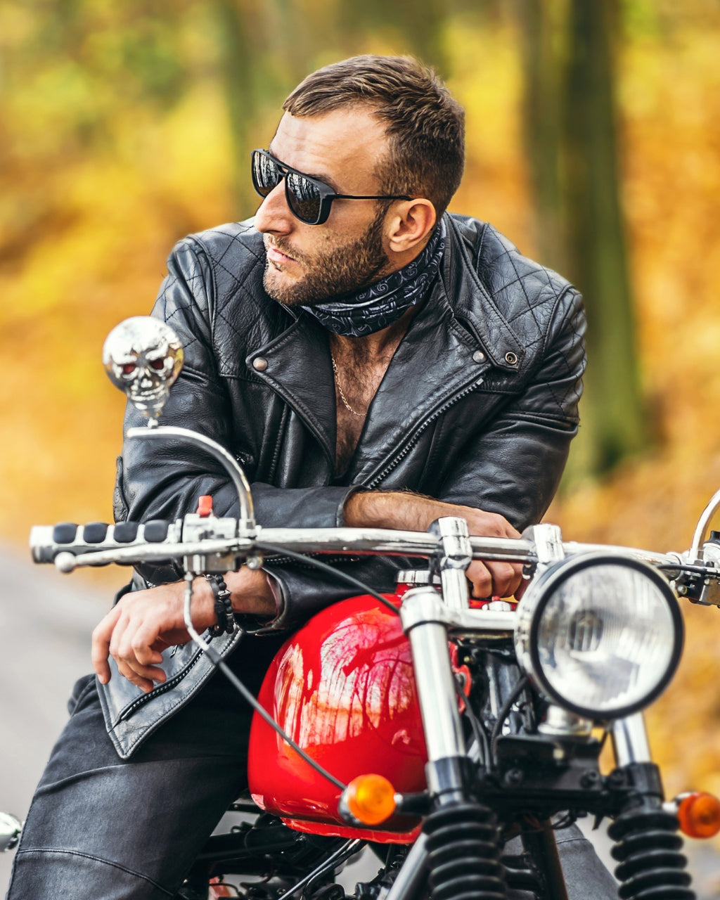 RIDING GEARS